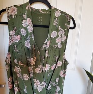 Sleeveless wrap style blouse